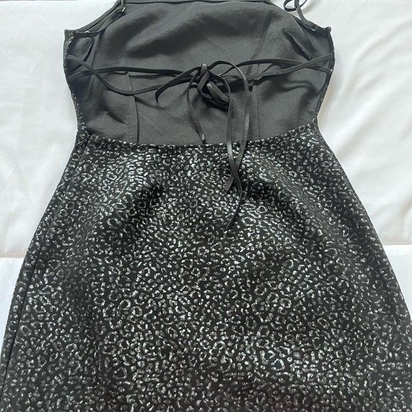 Urban Outfitters textured mini dress NWOT - Picture 6 of 7